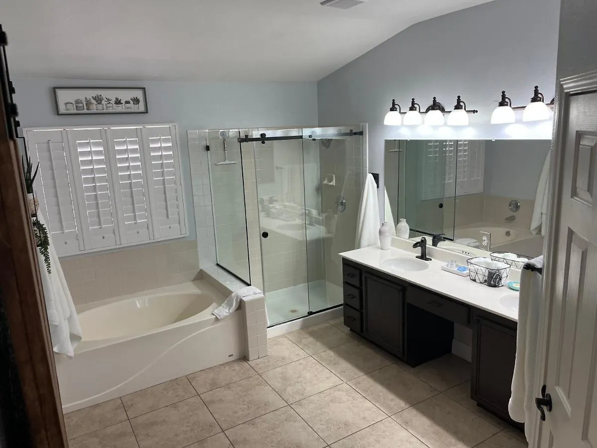 Gorgeous Henderson Home With Pool! Las Vegas