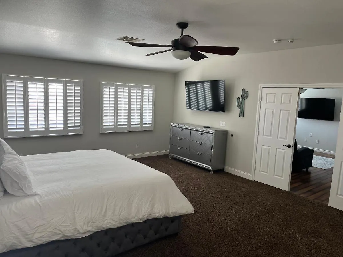 Gorgeous Henderson Home With Pool! Las Vegas