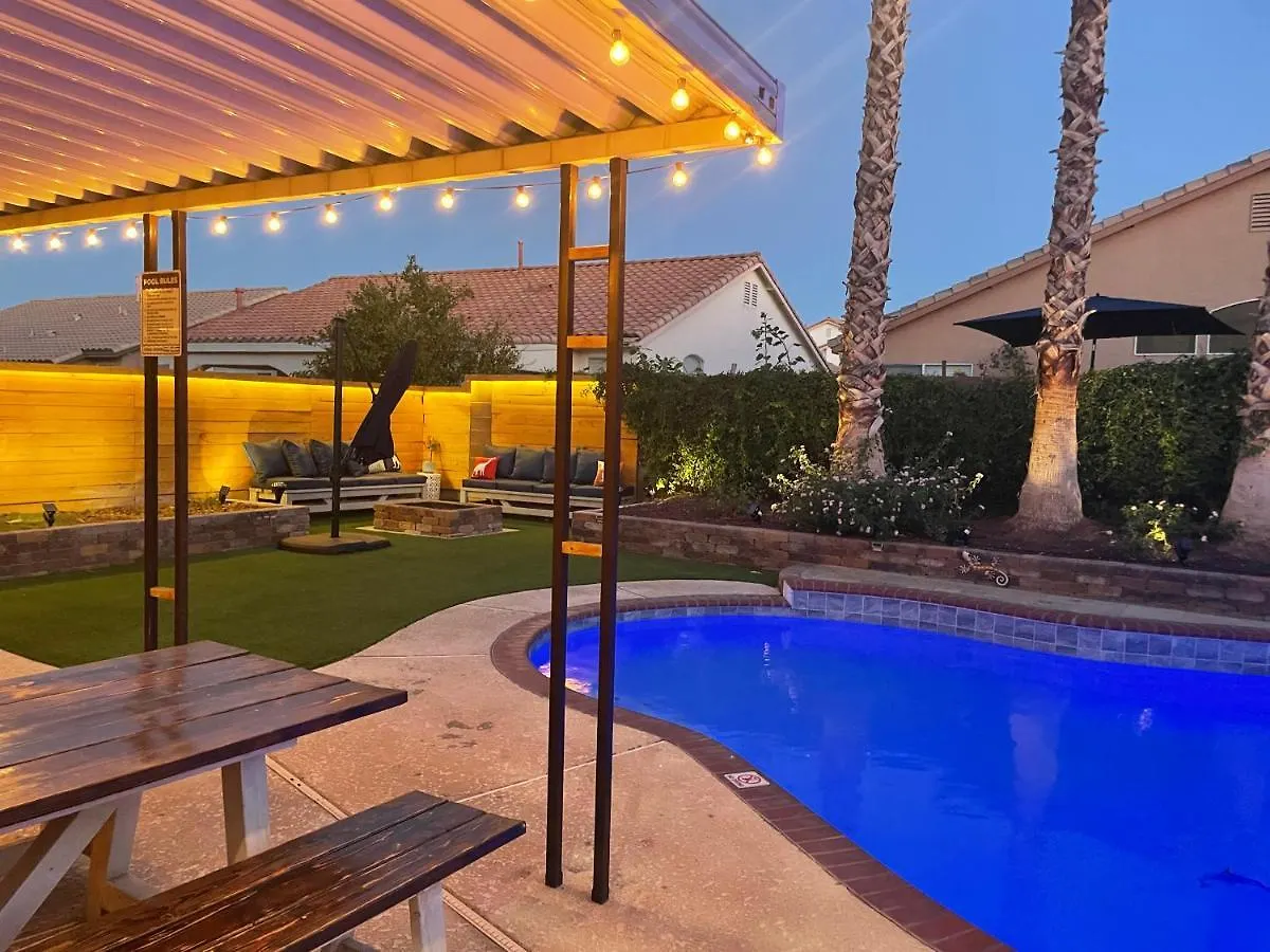 Gorgeous Henderson Home With Pool! location