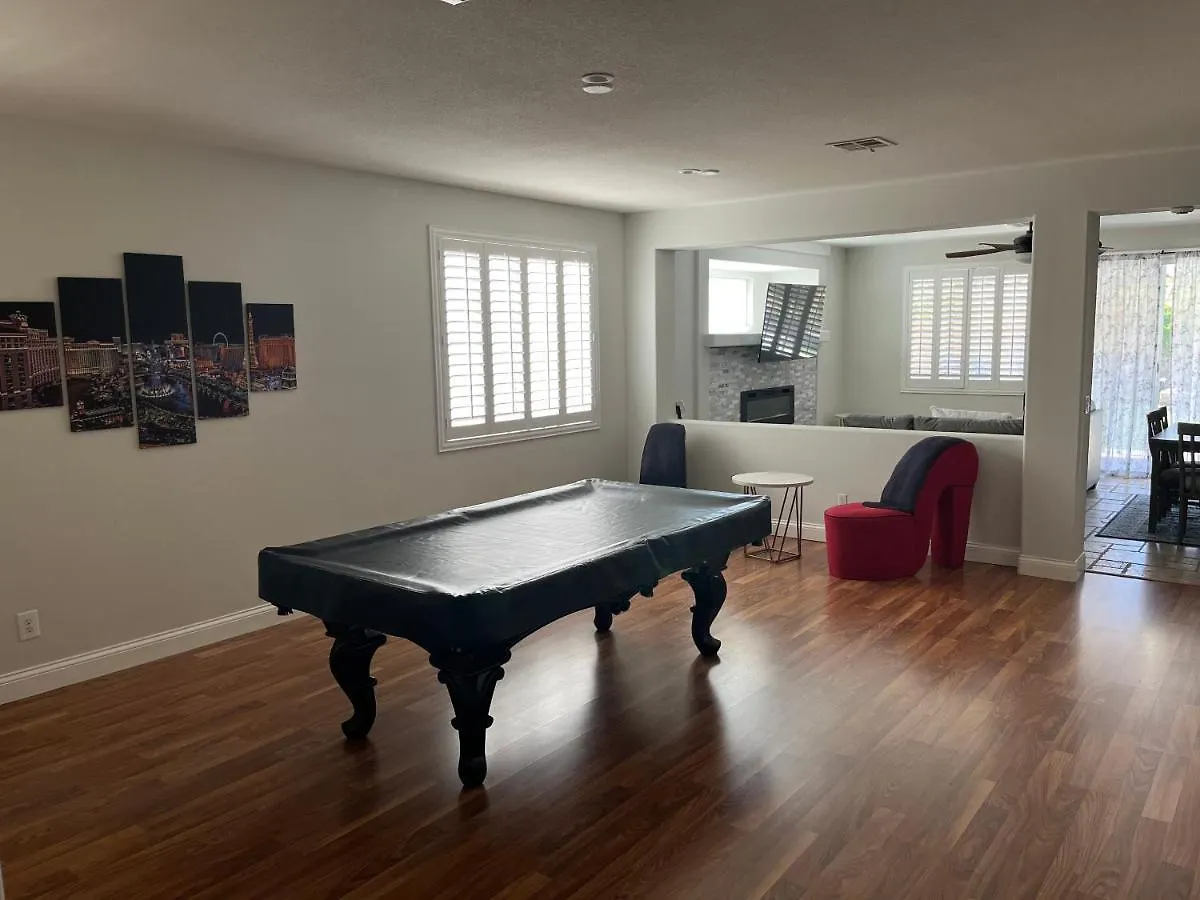 Gorgeous Henderson Home With Pool! Las Vegas Holiday home